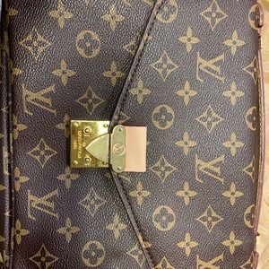 Small crossbody 💼